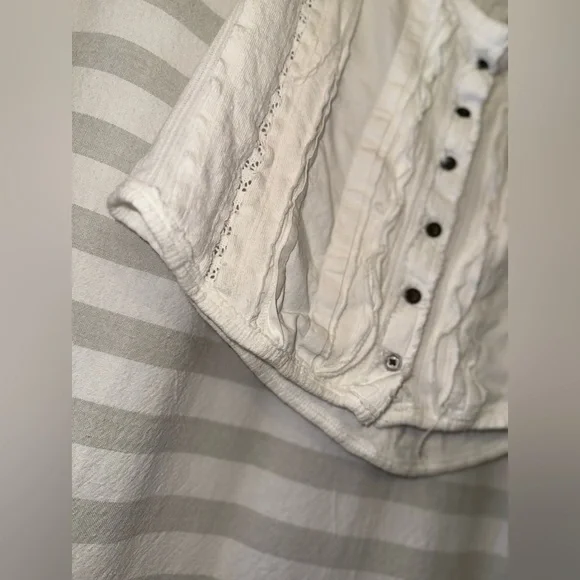 Euc We the Free white button down tank top sz medium - Picture 5 of 10